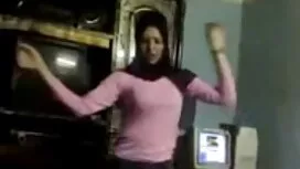 شقراء افلام رومانسيه ...