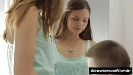 شقراء مع كبير افلام  ...