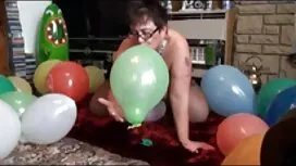 صباح مع اثنين من الس ...