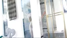 الزجاج مع الريش xnxx ...